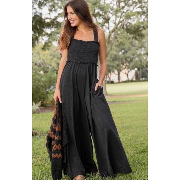 NATURAL LIFE Pants - Natural Life Harper Knit Wide Leg Jumpsuit Womens L/XL Gray Smocked Boho Coastal